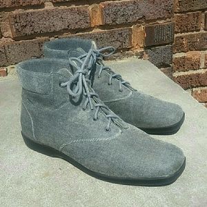 ROS HOMMERSON SHOES (SIZE 9)